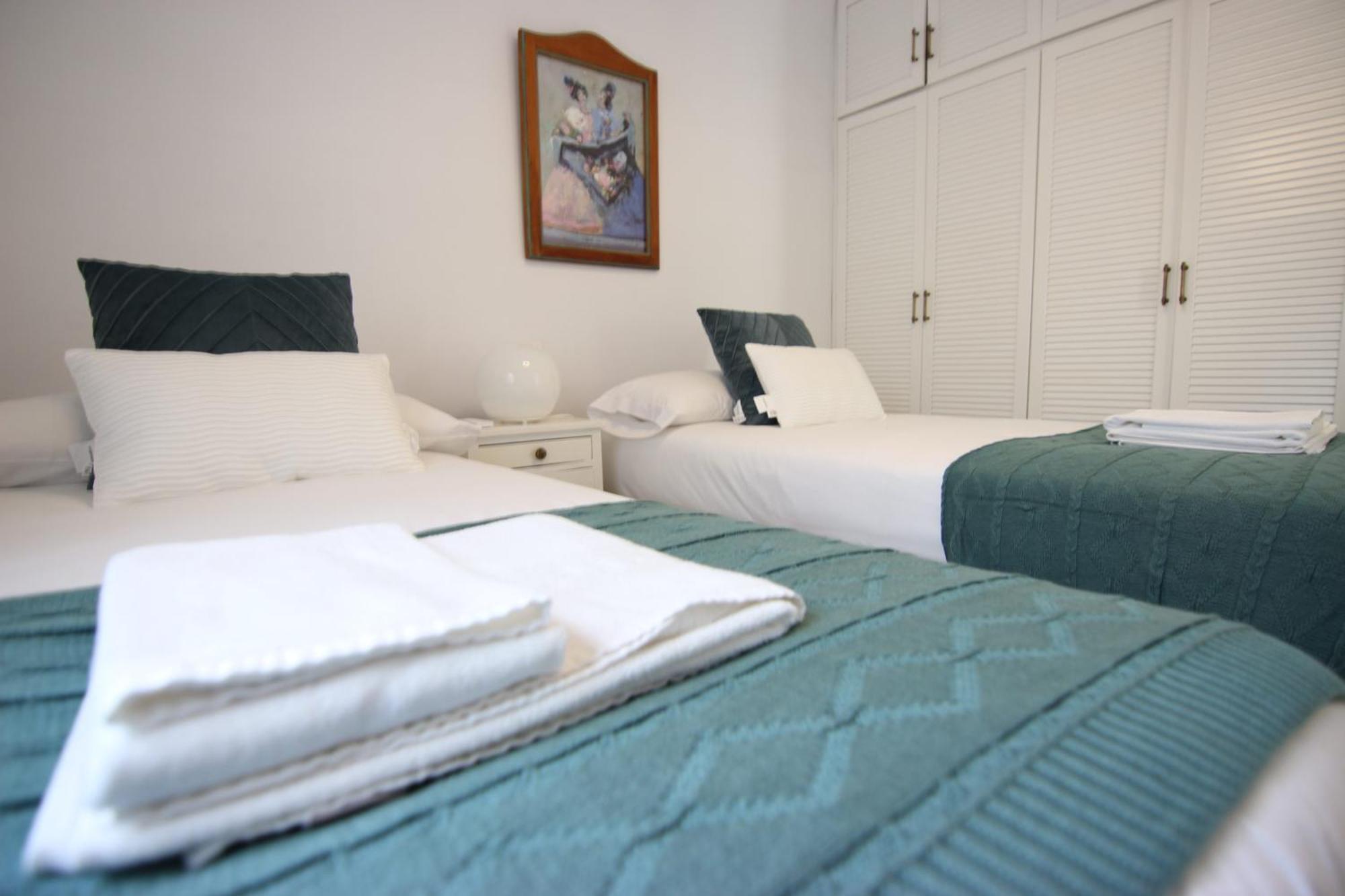 Rentalsevilla Espacioso Apartamento En La Alameda De Hercules Con Parking Exterior foto
