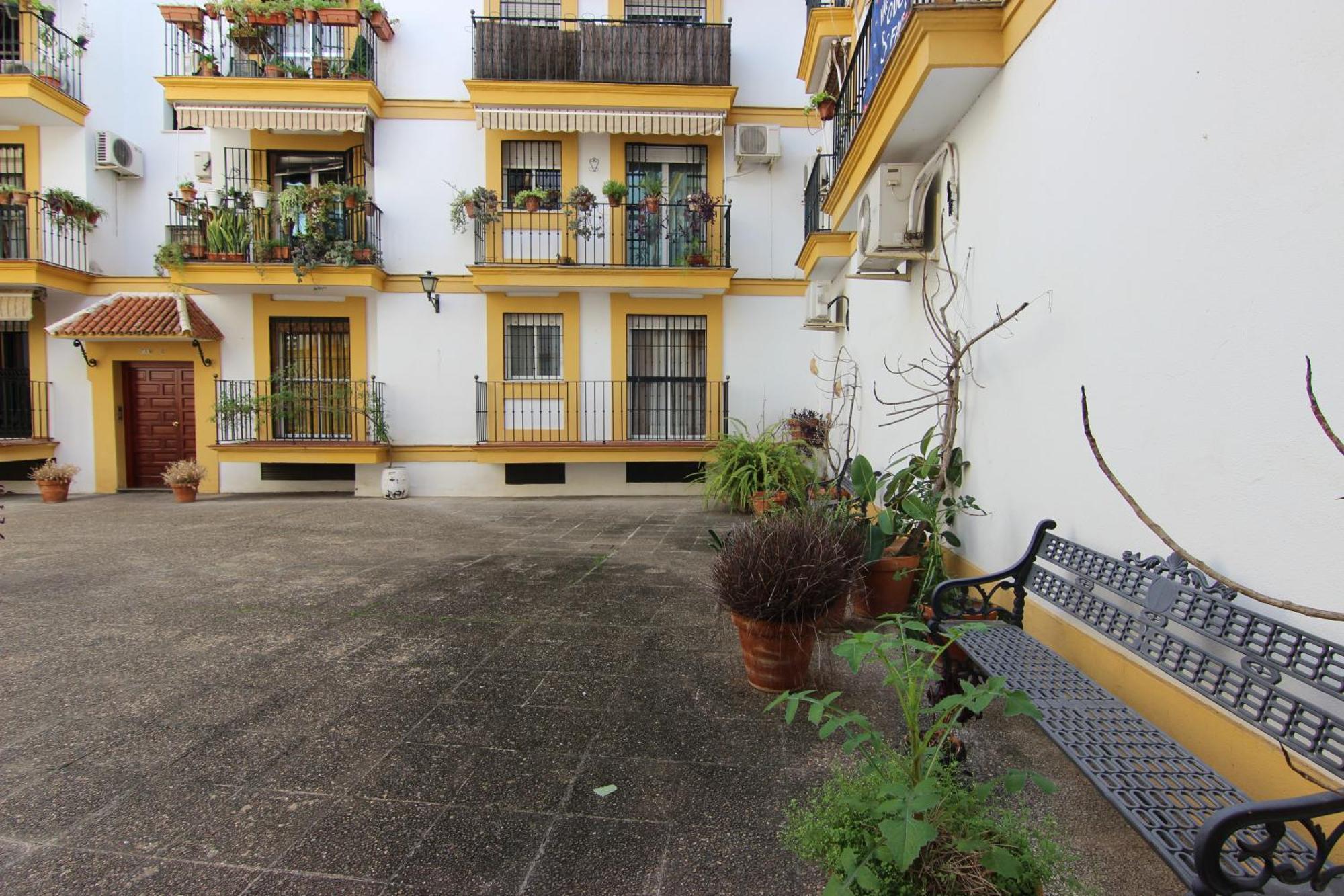 Rentalsevilla Espacioso Apartamento En La Alameda De Hercules Con Parking Exterior foto